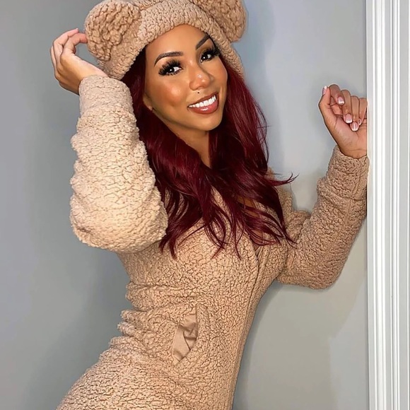 Fashion Nova Bear PJ Romper NWT S - Picture 4 of 6